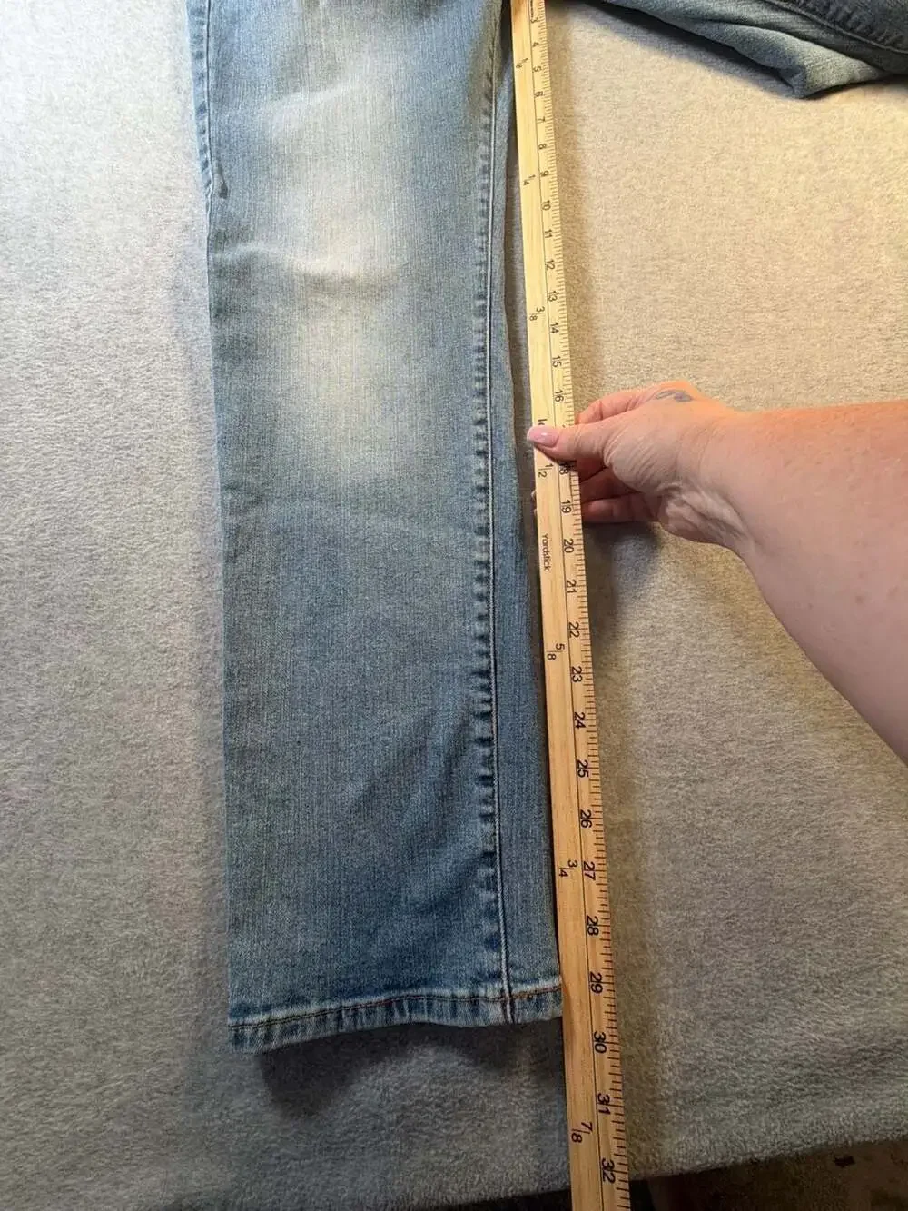 Lucky Brand 121 Slim Straight Jeans Light Wash